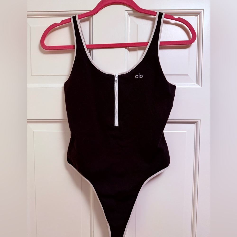 ALO Yoga Black and White Supernova bodysuit